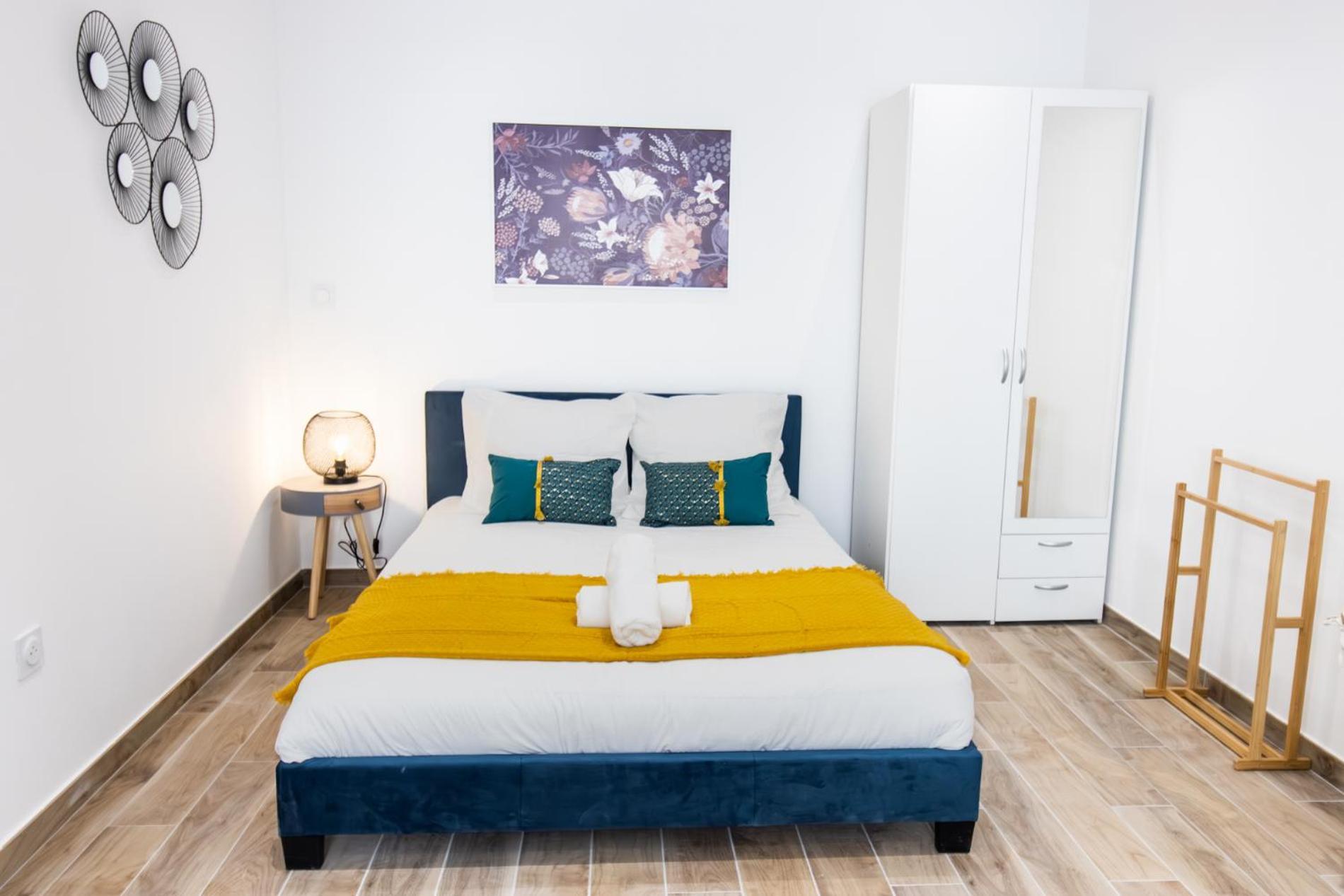 Charmant Studio Climatise 'Alma 1' - Beziers Centre - Wifi Fibre - Netflix Apartment Luaran gambar