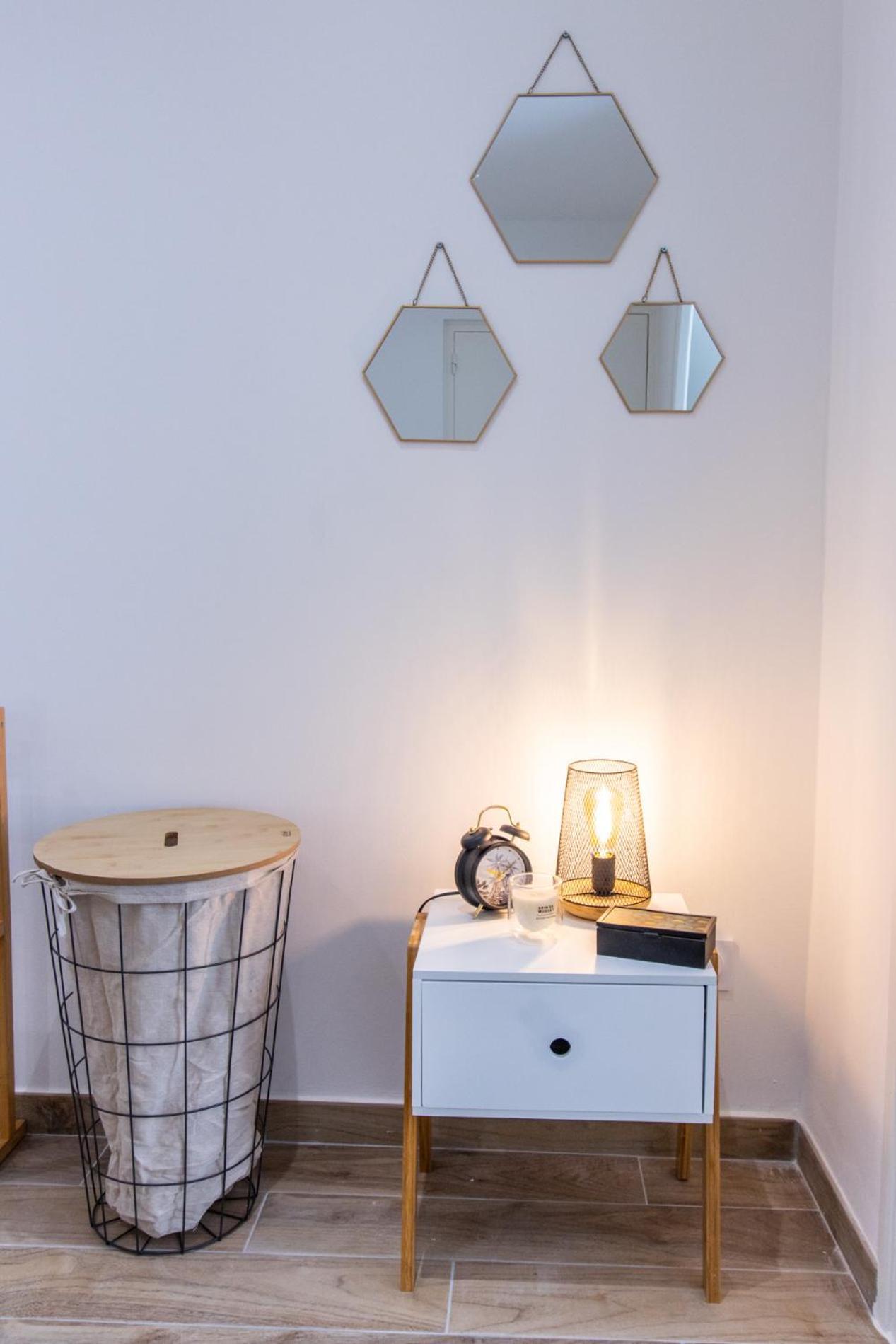 Charmant Studio Climatise 'Alma 1' - Beziers Centre - Wifi Fibre - Netflix Apartment Luaran gambar